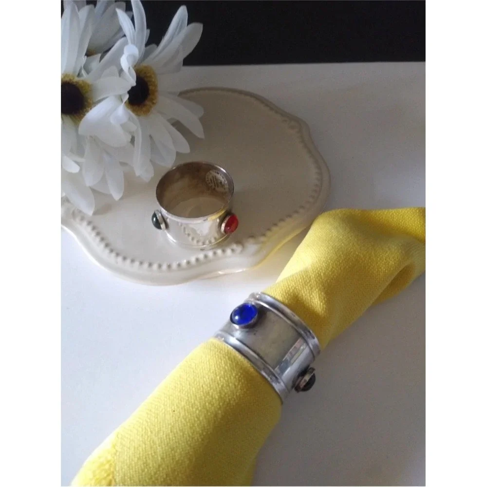 International Silver Co. Silver Plated Napkin Ring Holder w Colored Glass Set 4